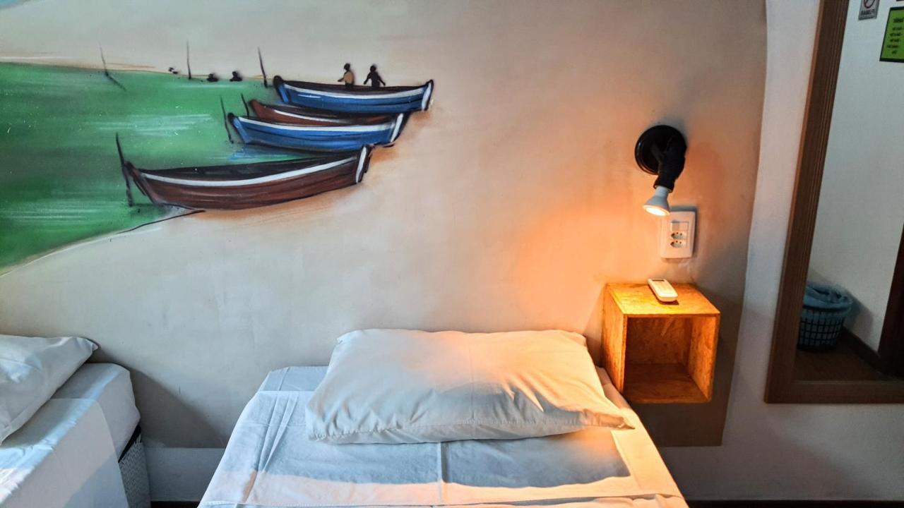 Local Hostel Manaus Exterior photo