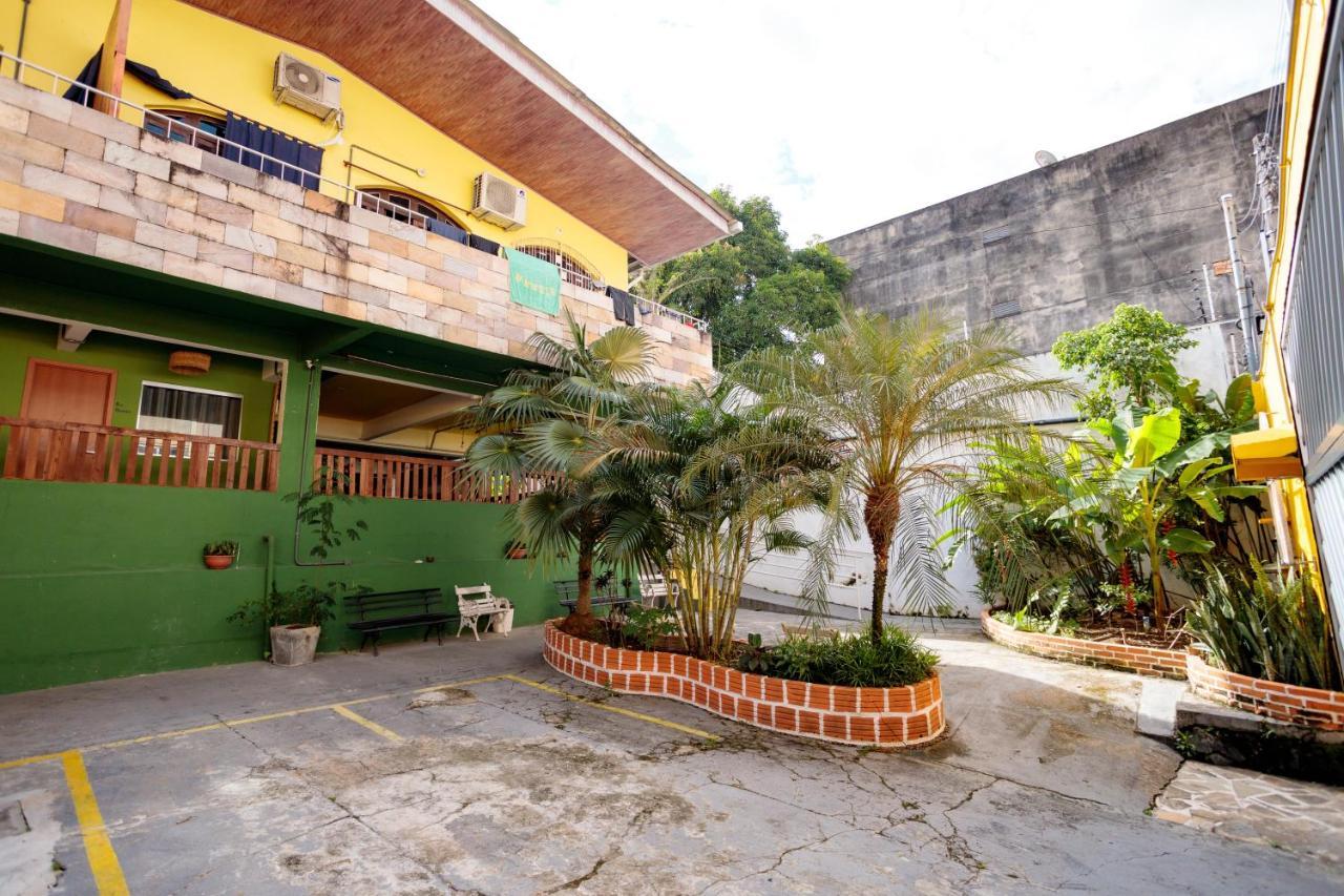 Local Hostel Manaus Exterior photo