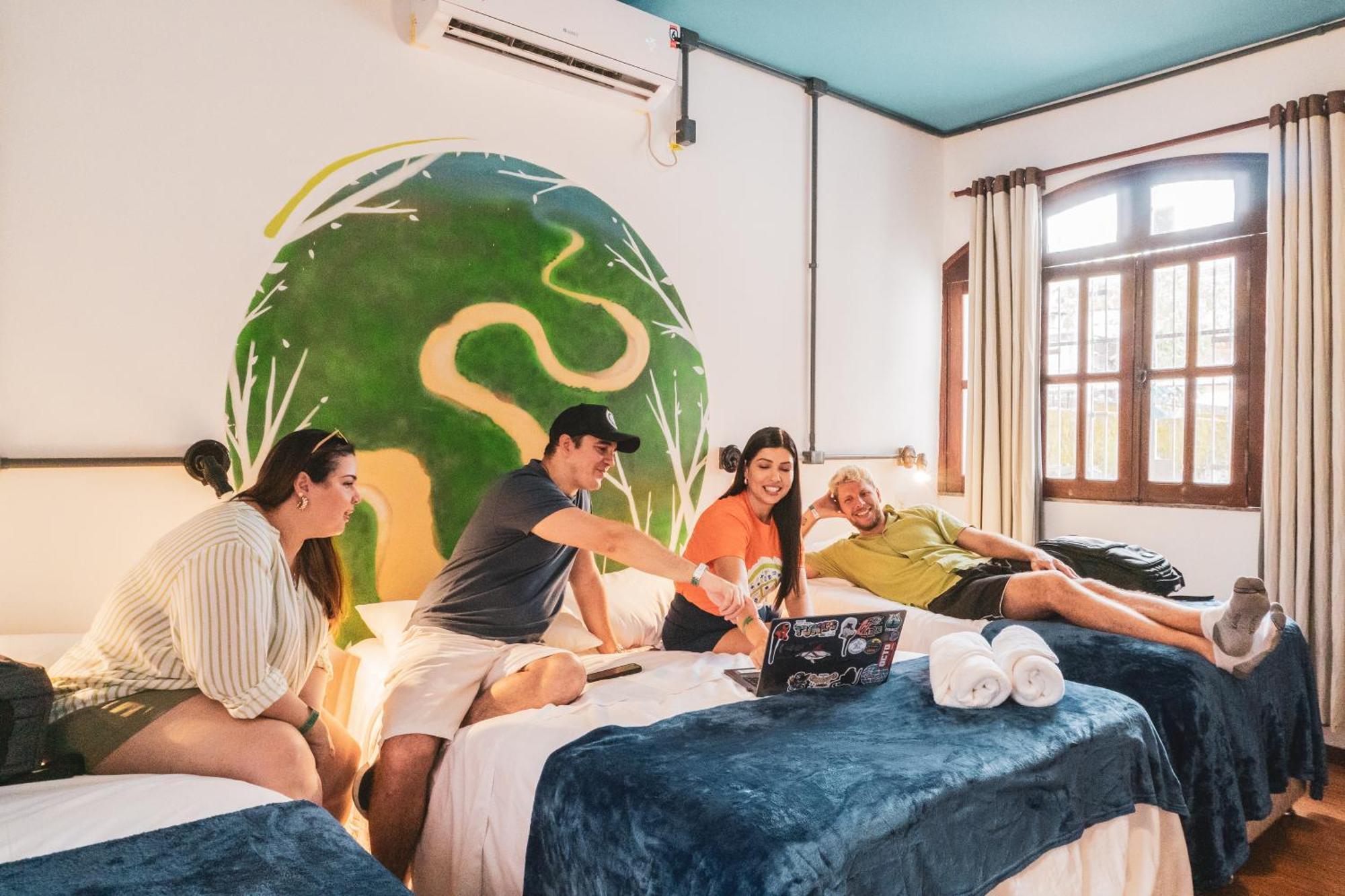 Local Hostel Manaus Exterior photo